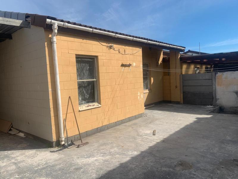 3 Bedroom Property for Sale in Rocklands Western Cape